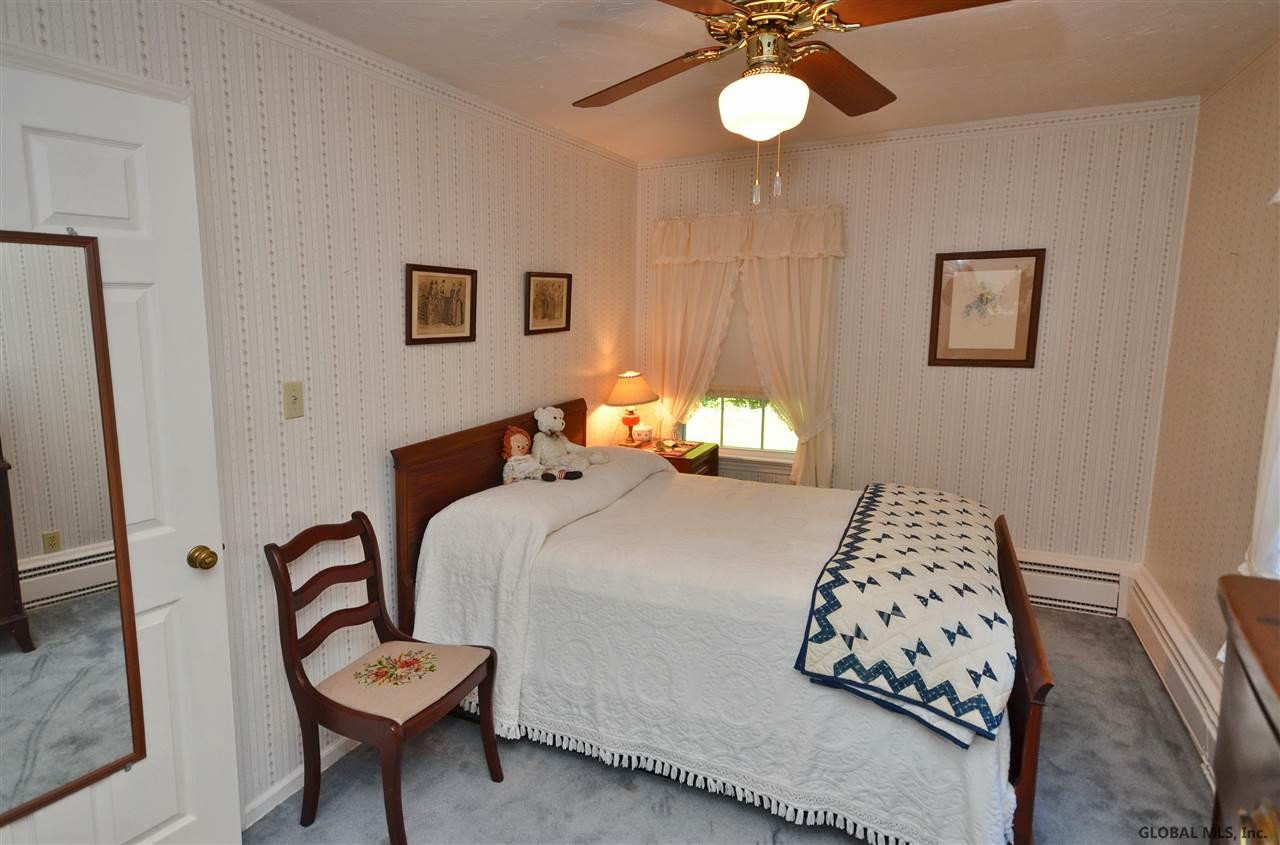 879 Charlton Road Schenectady, NY 12302 - Photo 12 of 25 Photo 12