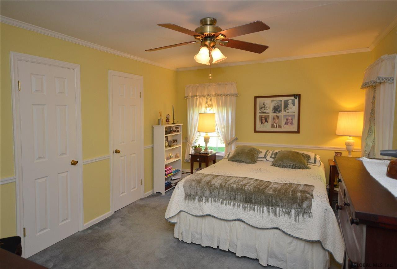 879 Charlton Road Schenectady, NY 12302 - Photo 14 of 25 Photo 14