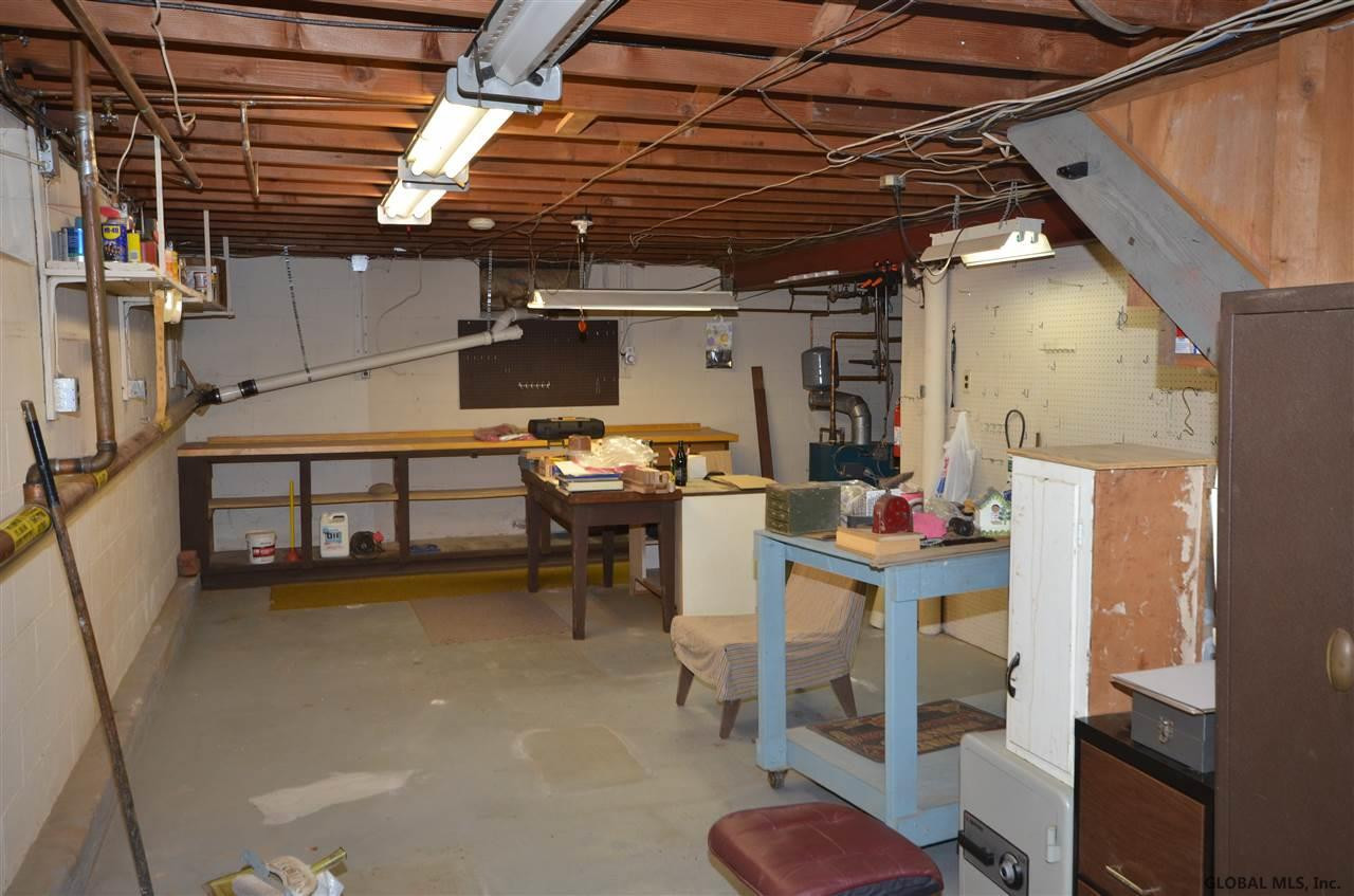 879 Charlton Road Schenectady, NY 12302 - Photo 18 of 25 Photo 18