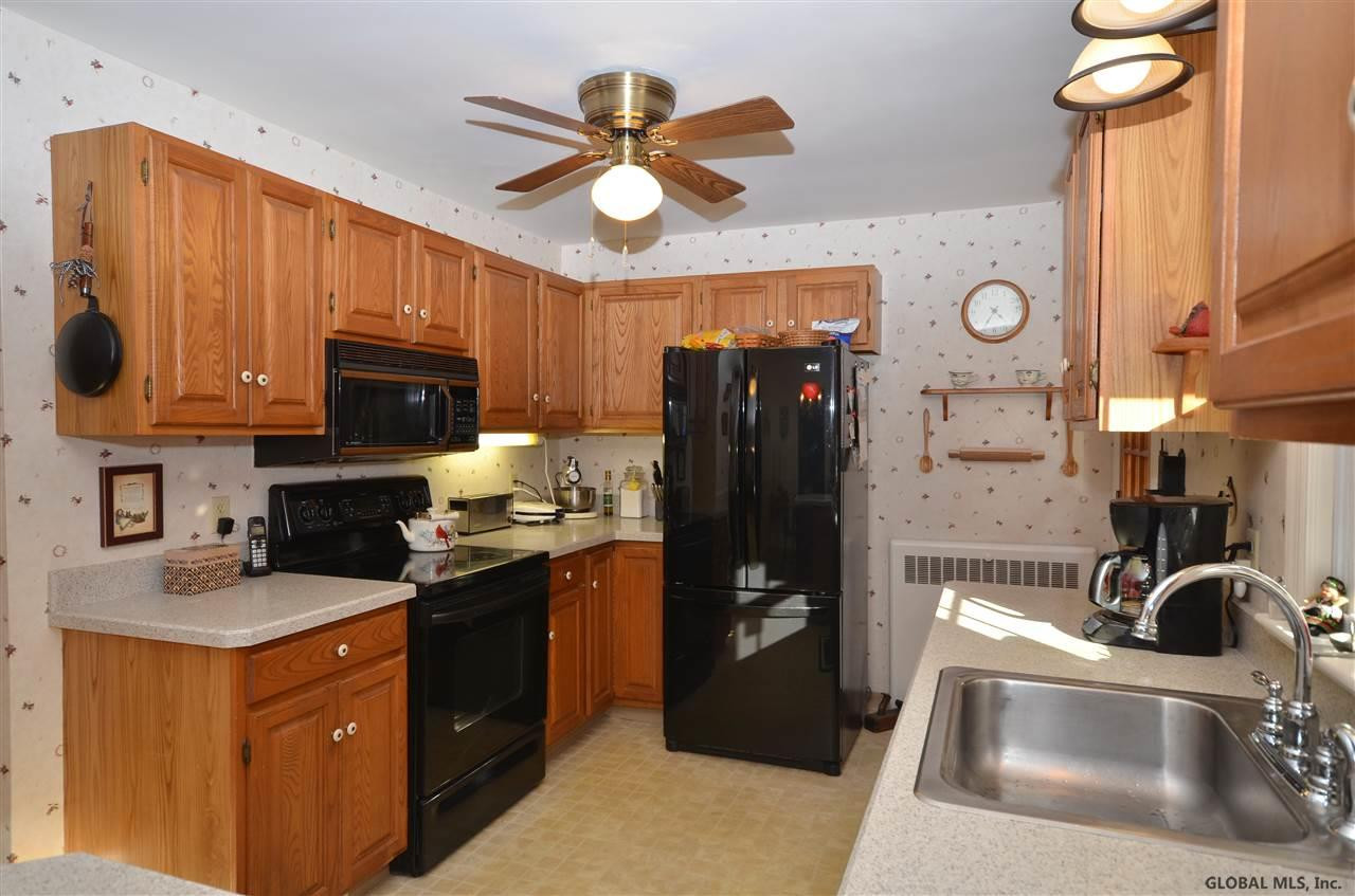 879 Charlton Road Schenectady, NY 12302 - Photo 10 of 25 Photo 10