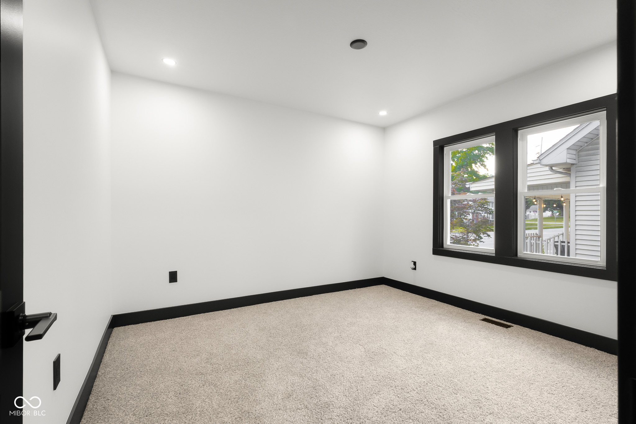 1647 Washington Street Columbus, IN 47201 - Photo 44 of 79