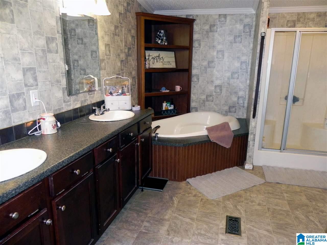 76 Royal Trail Ohatchee, AL 36271 - Photo 25 of 38