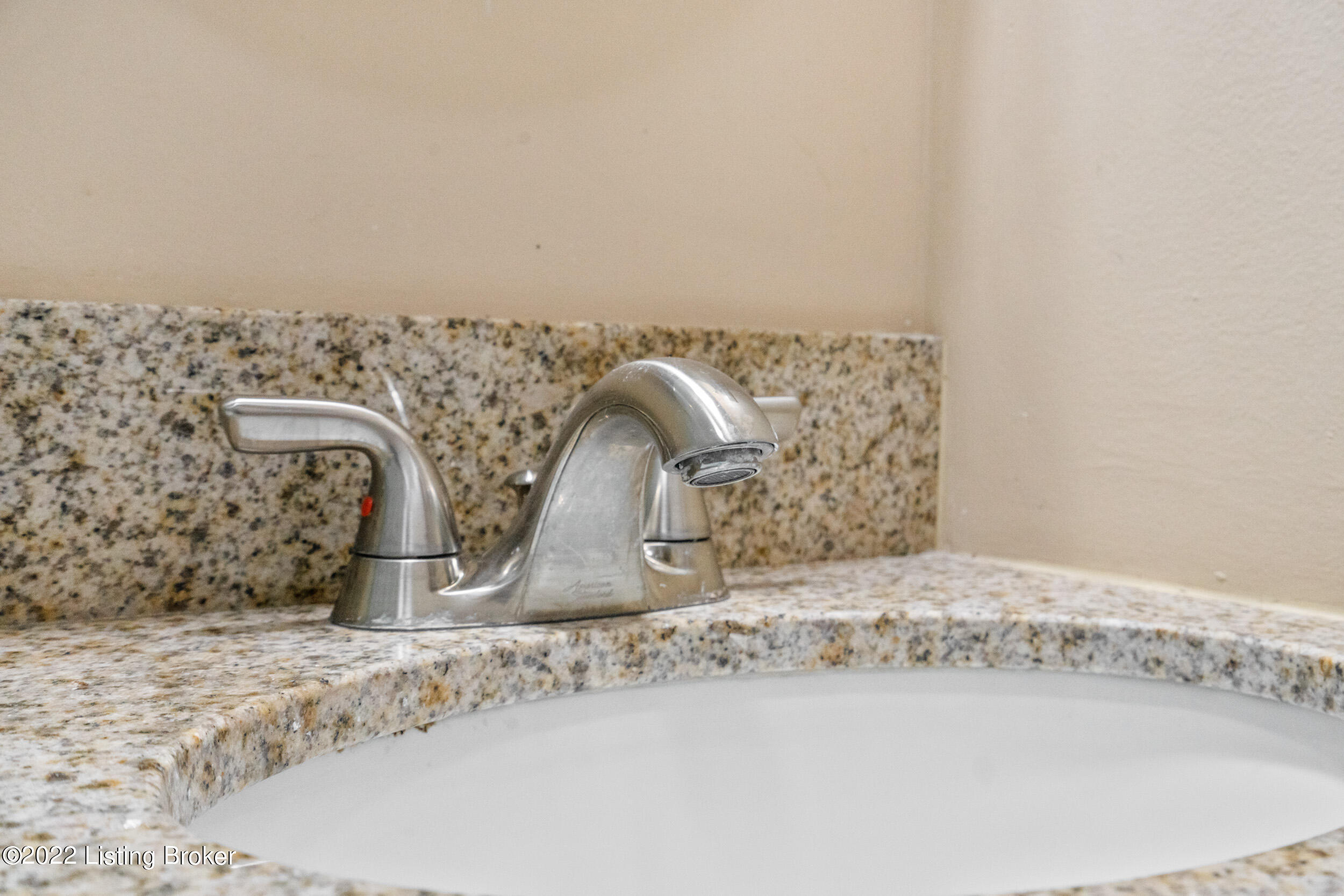 11215 Pyramid Road Louisville, KY 40229 - Photo 21 of 36 11215 Pyramid Road-28