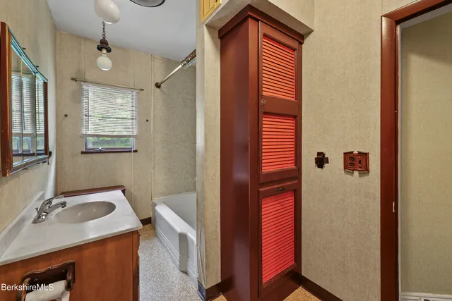 $259,000 | 34-36 Crandall Street, Adams, MA 01220