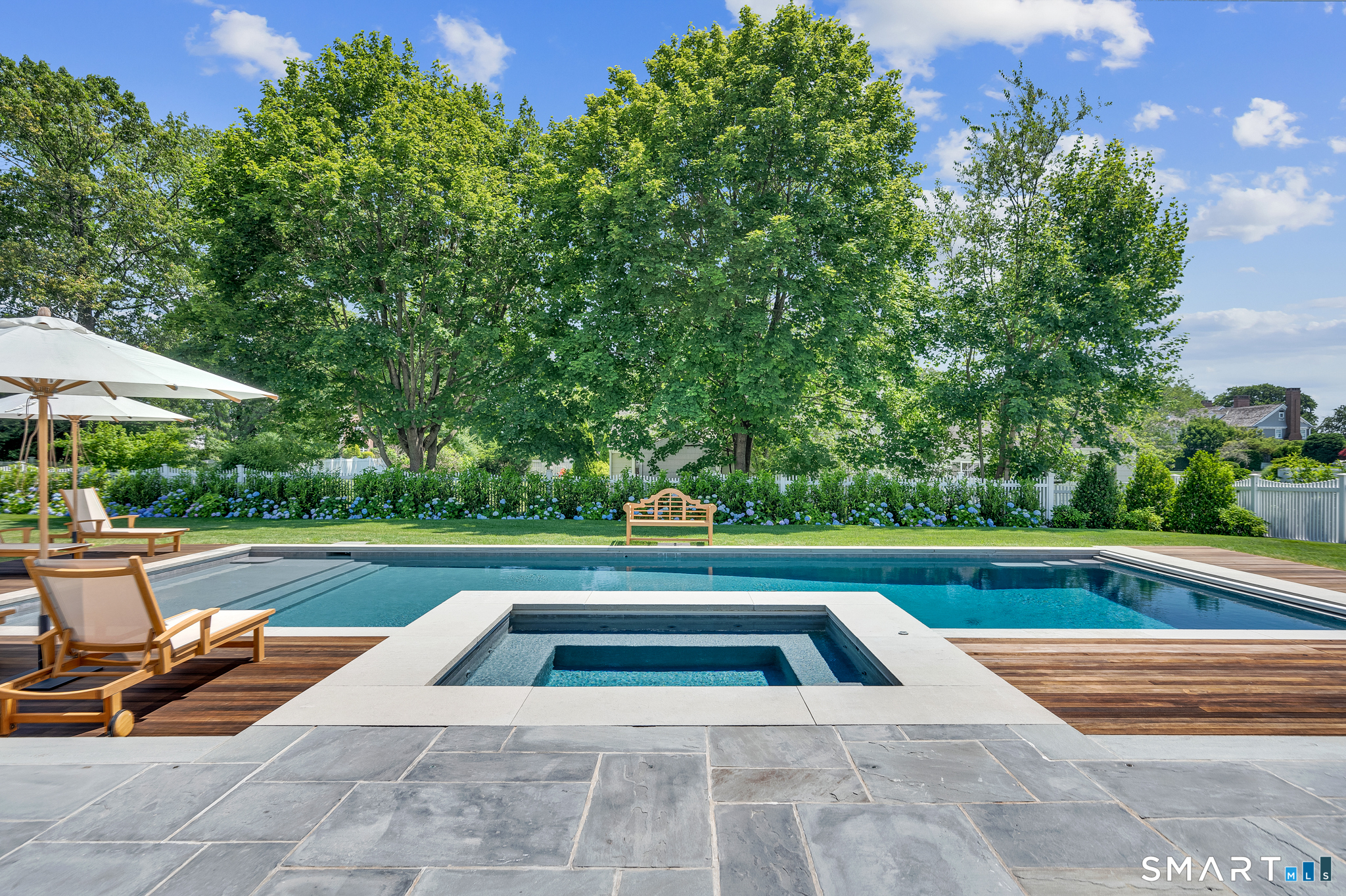 58 Rogers Road Stamford, CT 06902 - Photo 33 of 38