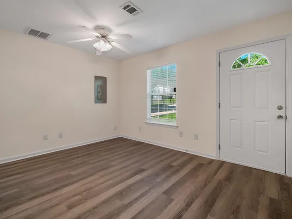 $1,400 | 2222 St Marks Street, Tallahassee, FL 32310