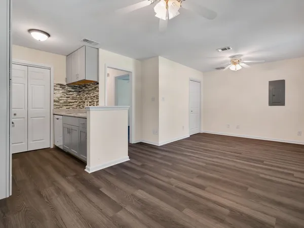 $1,400 | 2222 St Marks Street, Tallahassee, FL 32310