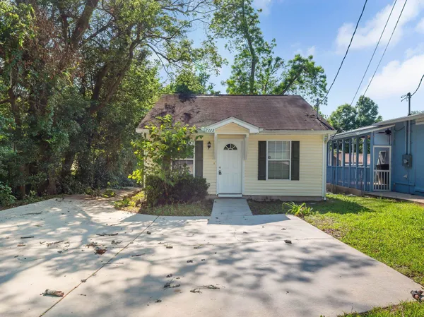 $1,400 | 2222 St Marks Street, Tallahassee, FL 32310