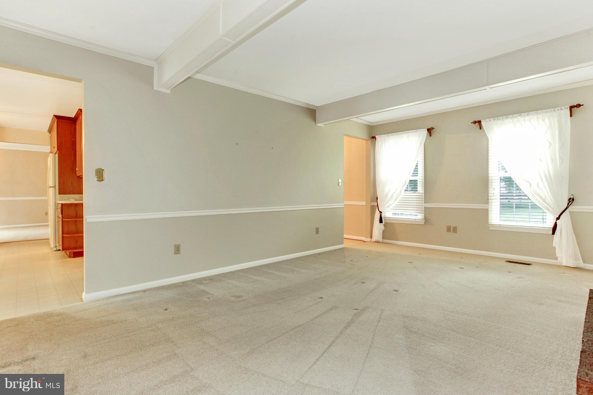 24240 Hipsley Mill Road Laytonsville, MD 20882 - Photo 12 of 26 Family Room