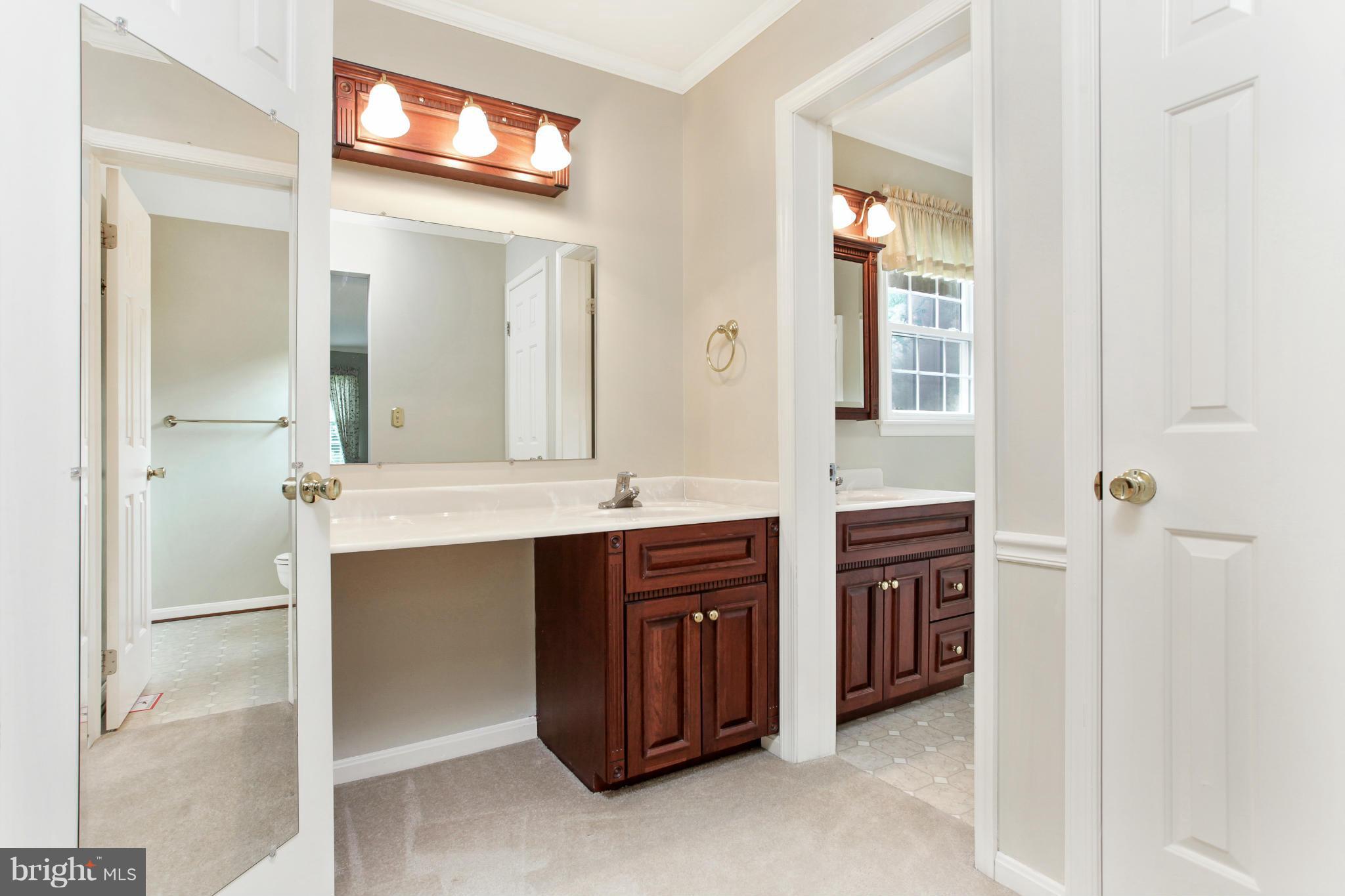 24240 Hipsley Mill Road Laytonsville, MD 20882 - Photo 16 of 26 Bath (Master)