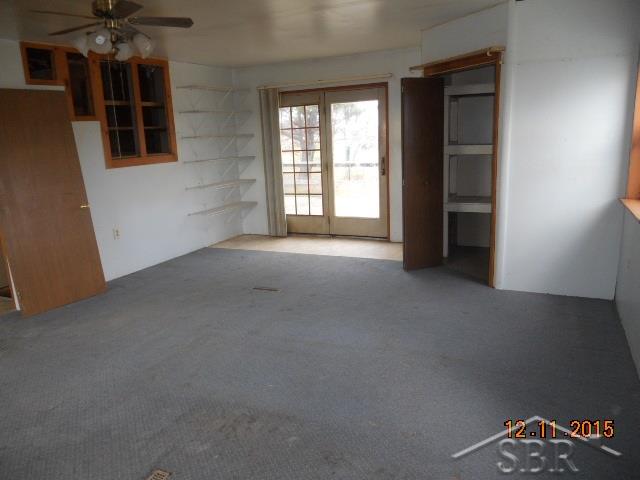 238 North Raucholz Road Hemlock, MI 48626 - Photo 5 of 15 Family Room