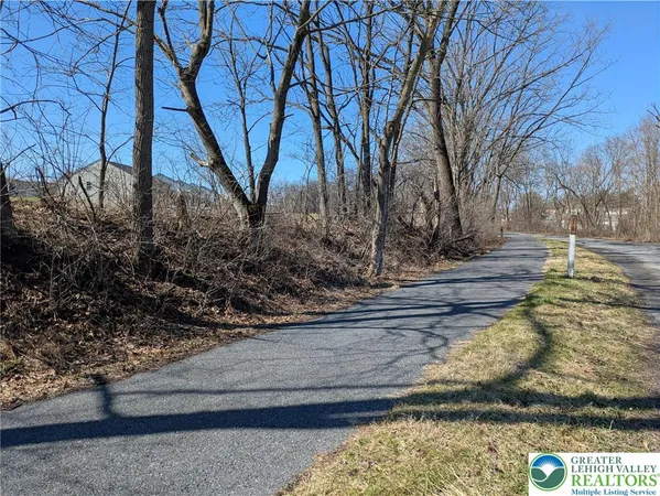 $420,000 | 4220 Cypress Lane, Whitehall, PA 18052