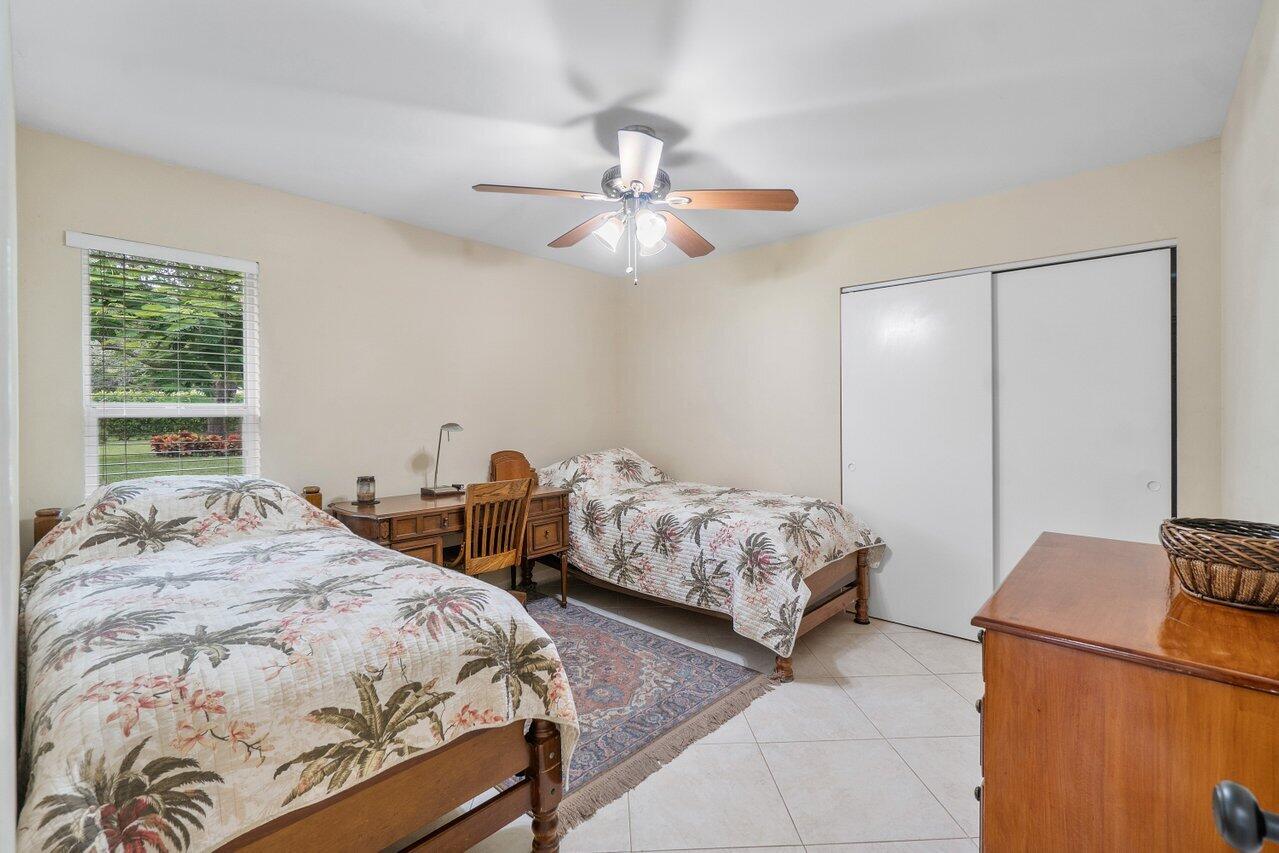 386 Southwest 5th Way Boca Raton, FL 33432 - Photo 21 of 34 021-386Southwest5thWay-BocaRaton-FL-3343