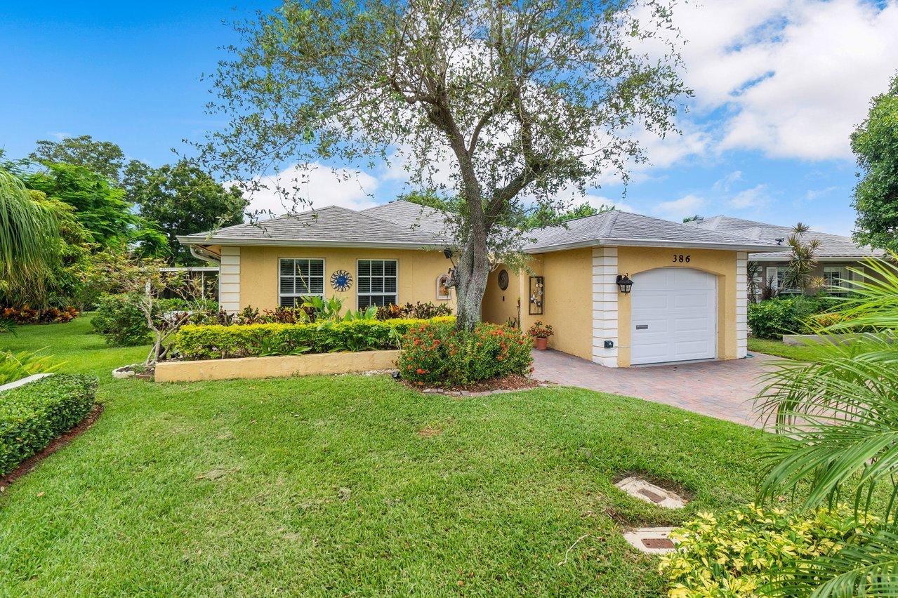 386 Southwest 5th Way Boca Raton, FL 33432 - Photo 3 of 34 003-386Southwest5thWay-BocaRaton-FL-3343