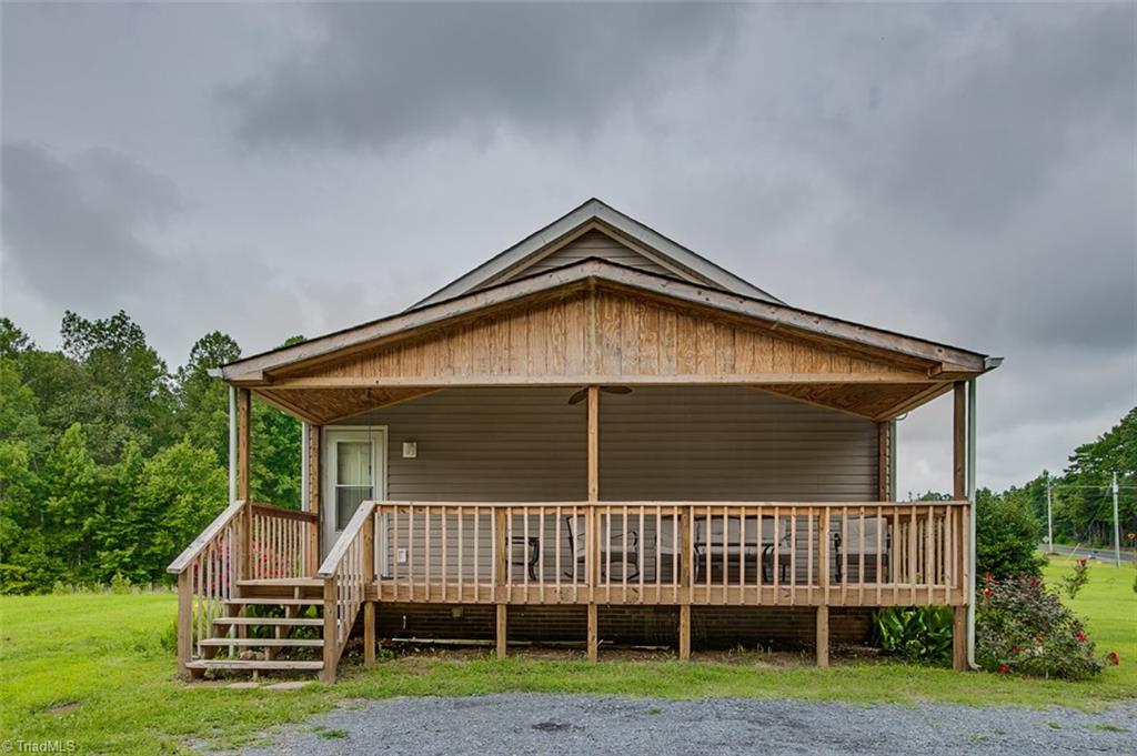 1939 Burney Road Asheboro, NC 27205 - Photo 22 of 28 Covered side porch