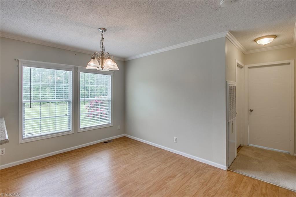 1939 Burney Road Asheboro, NC 27205 - Photo 6 of 28 Dining room