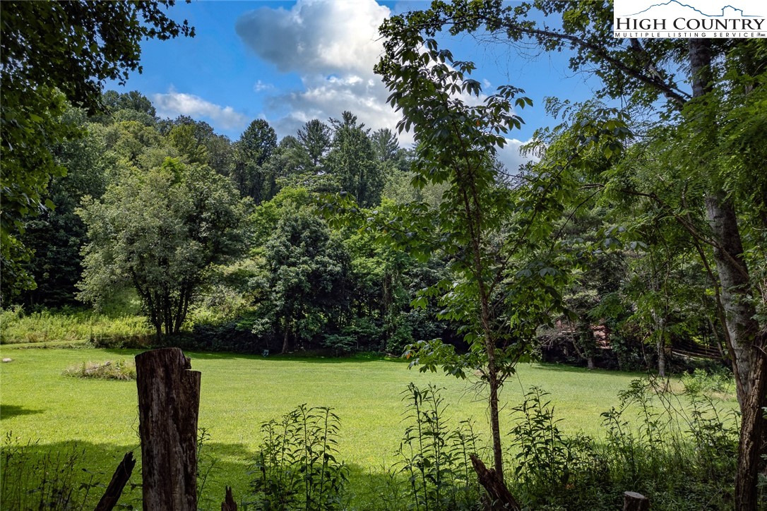 2647 Watauga River Road Sugar Grove, NC 28679 - Photo 28 of 35 Gallery Image 28