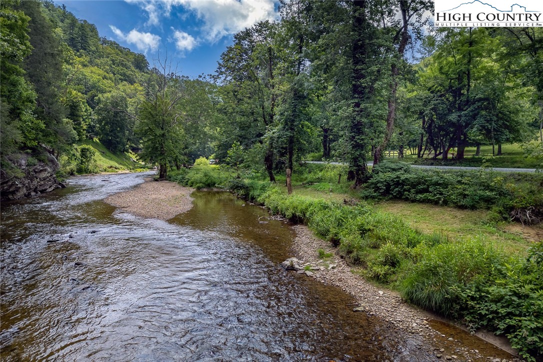2647 Watauga River Road Sugar Grove, NC 28679 - Photo 30 of 35 Gallery Image 30