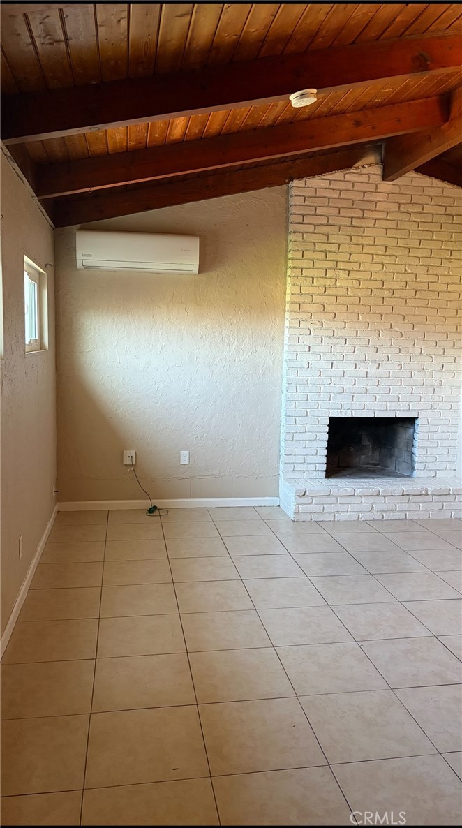 19340 Woodhill Street Rialto, CA 92376 - Photo 7 of 7