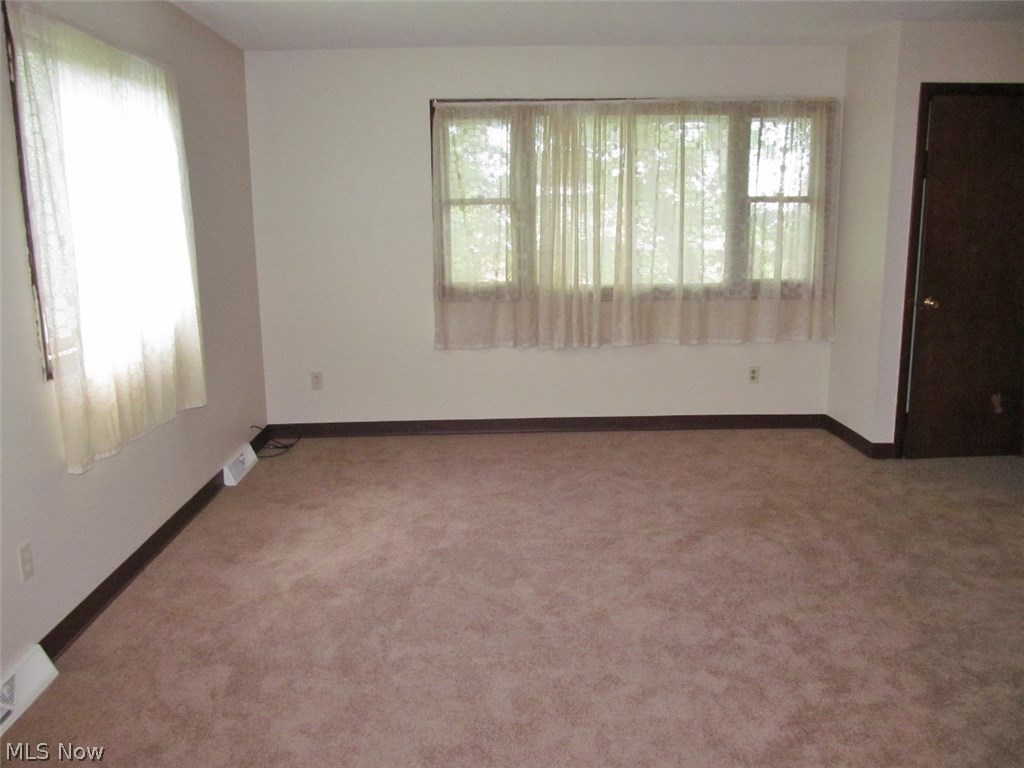 6627 State Road Parma, OH 44134 - Photo 7 of 18