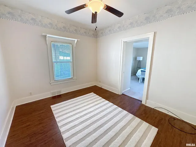 $129,900 | 2325 38th Street, Rock Island, IL 61201