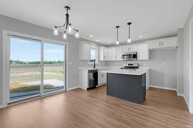 $349,900 | 18303 Peregrine Drive, New Paris, IN 46553