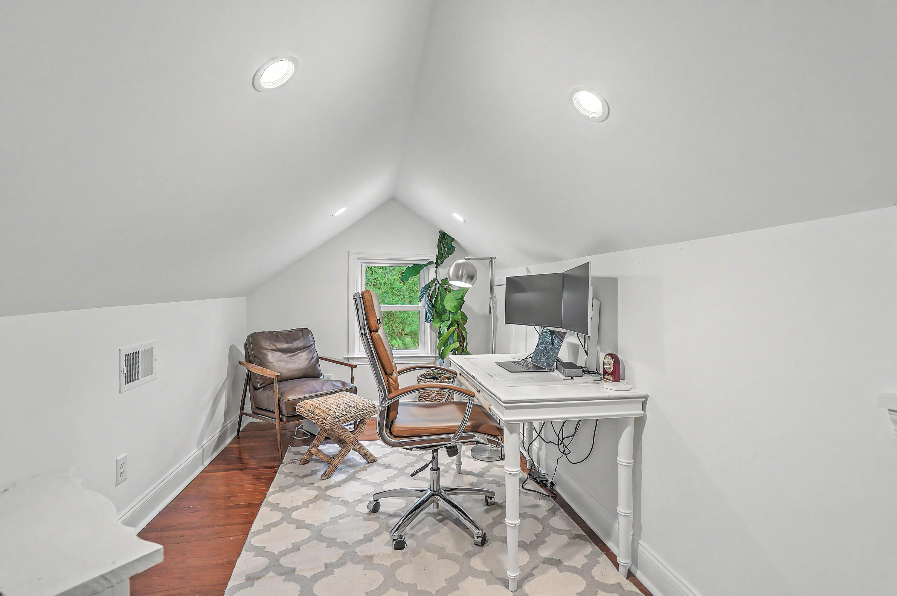 94 Gordon Street Charleston, SC 29403 - Photo 14 of 42