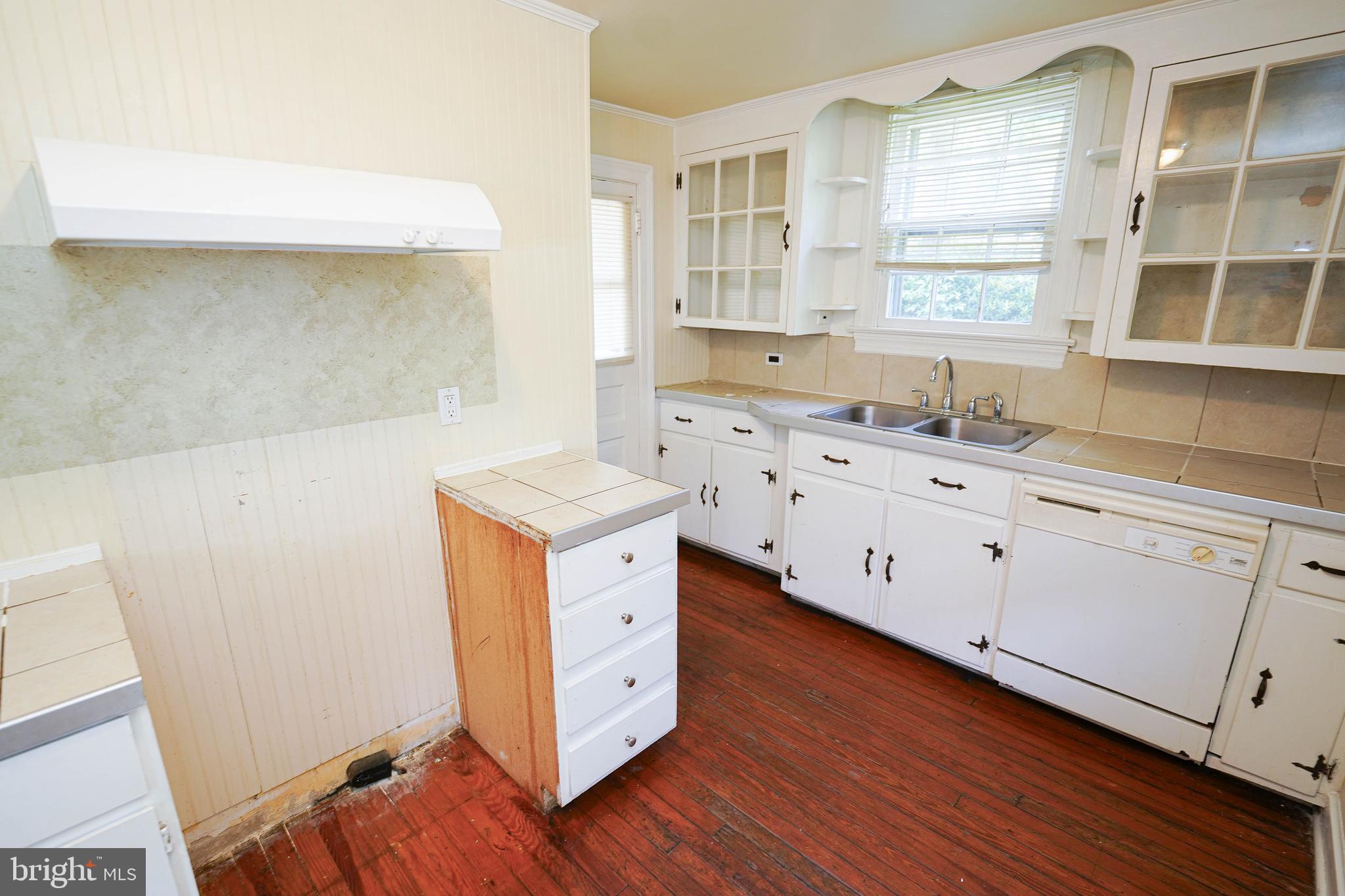 318 Locust Terrace Salisbury, MD 21801 - Photo 15 of 37