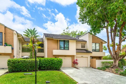 $549,000 | 6044 Glendale Drive, Boca Raton, FL 33433