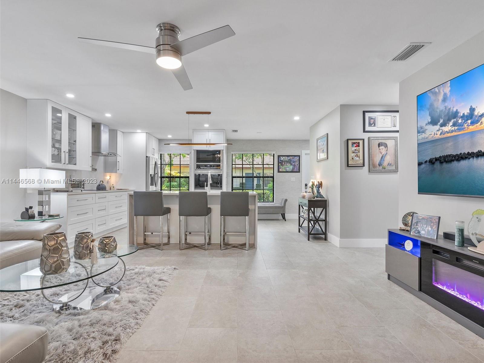 2358 Southwest 70th Way, Unit 6 Davie, FL 33317 - Photo 24 of 55