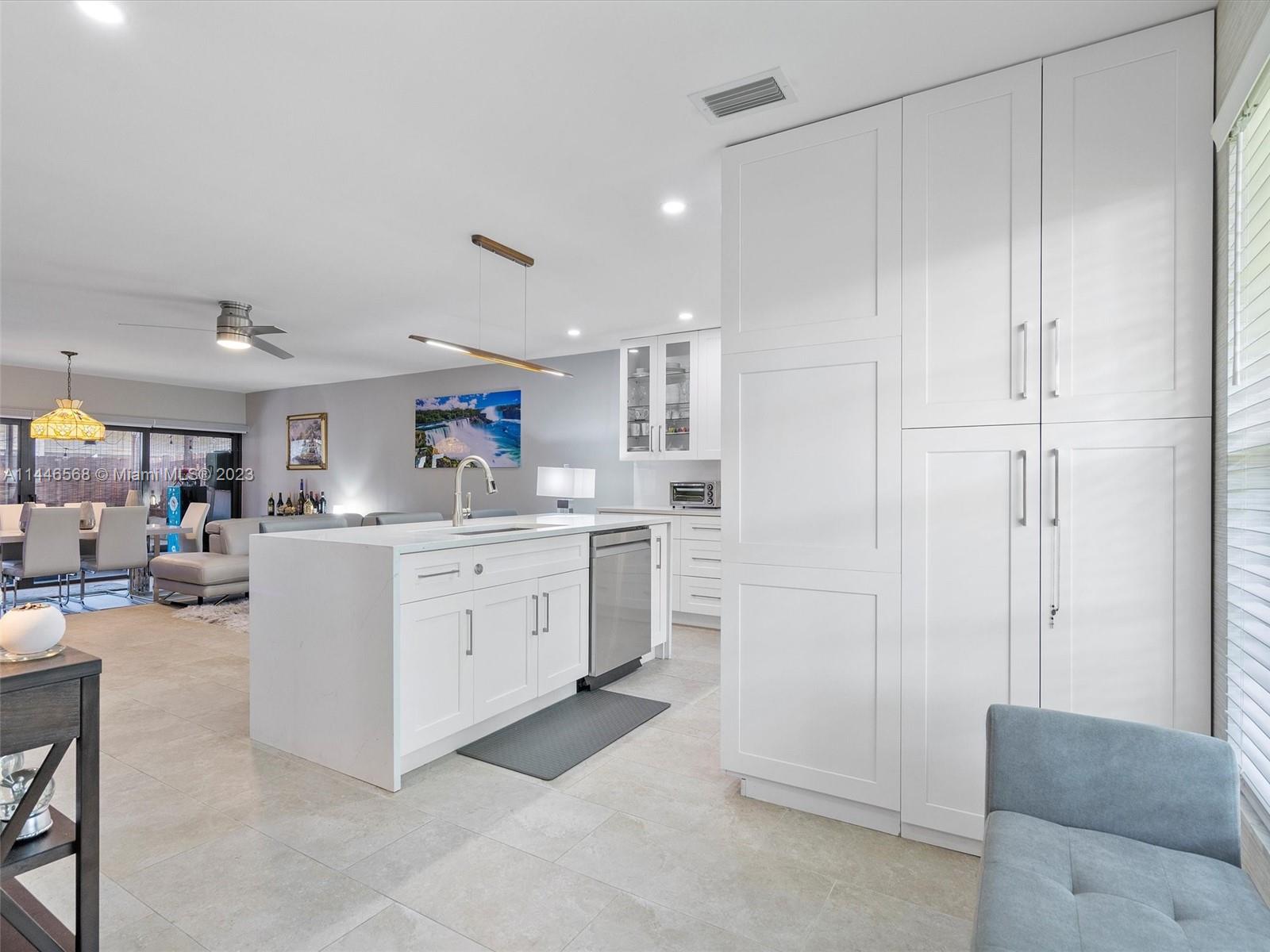 2358 Southwest 70th Way, Unit 6 Davie, FL 33317 - Photo 6 of 55
