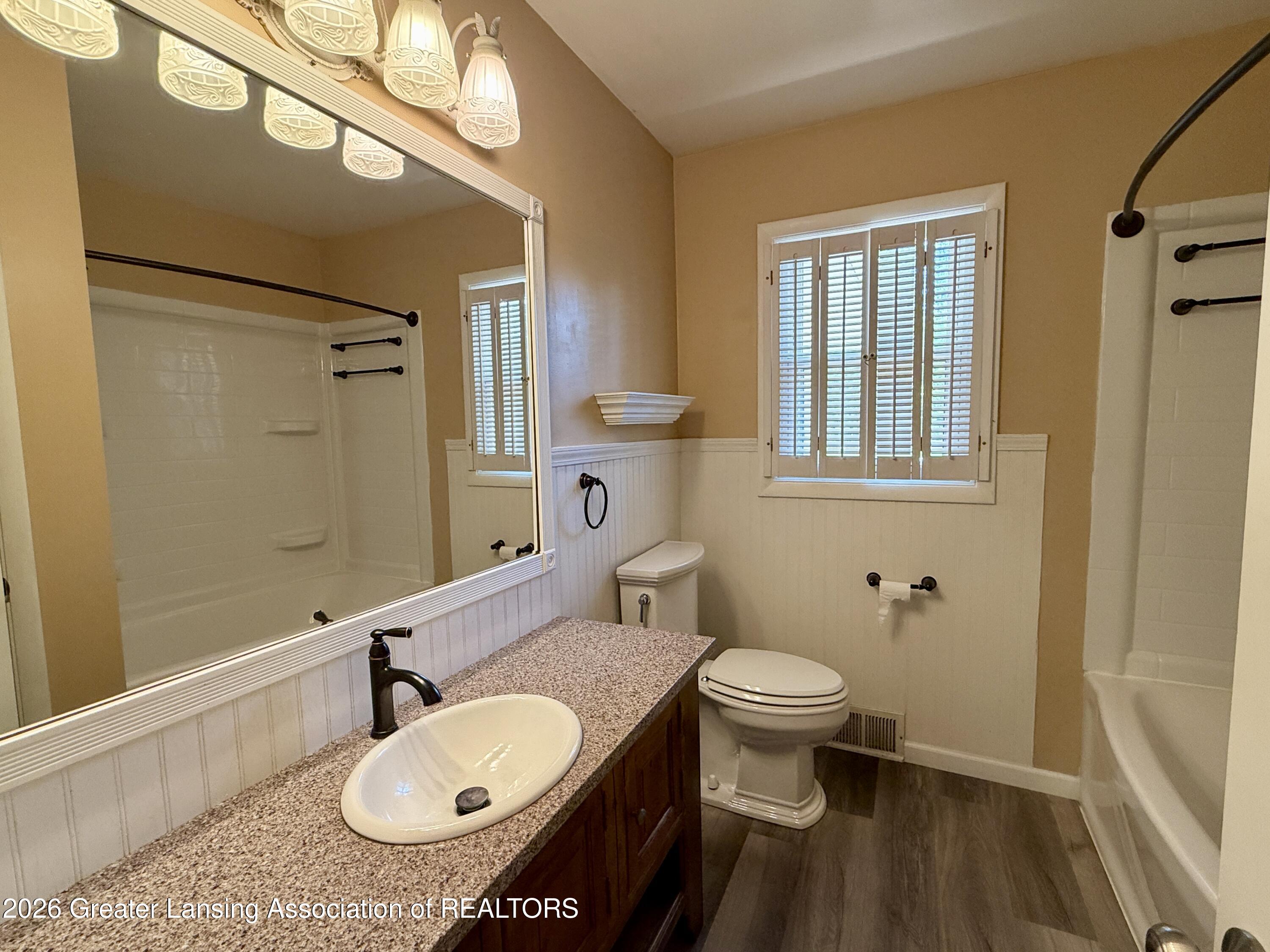 15479 Airport Road Lansing, MI 48906 - Photo 13 of 30 IMG_0343