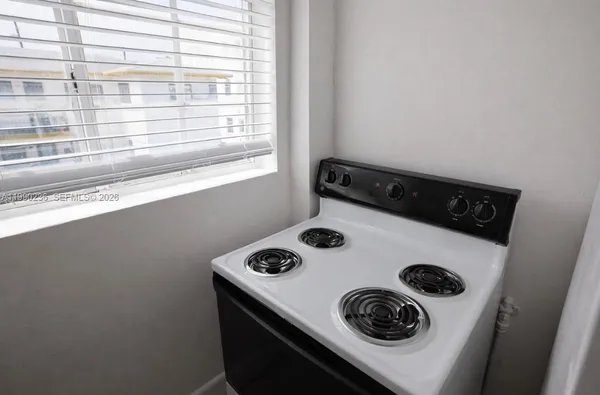 $1,300 | 1563 Southwest 2nd Street, Unit 8, Miami, FL 33135