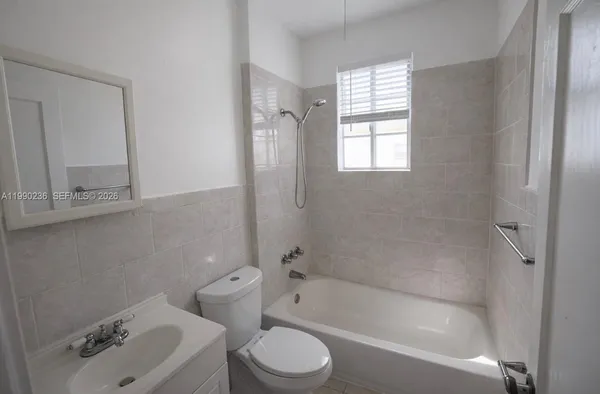 $1,300 | 1563 Southwest 2nd Street, Unit 8, Miami, FL 33135