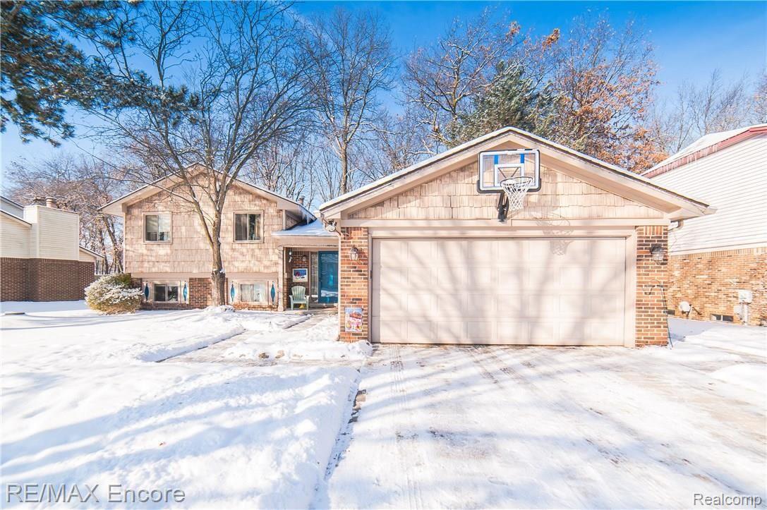 5139 Timber Ridge Trail Clarkston, MI 48346 - Photo 3 of 55 5139 Timber Ridge-3.jpg