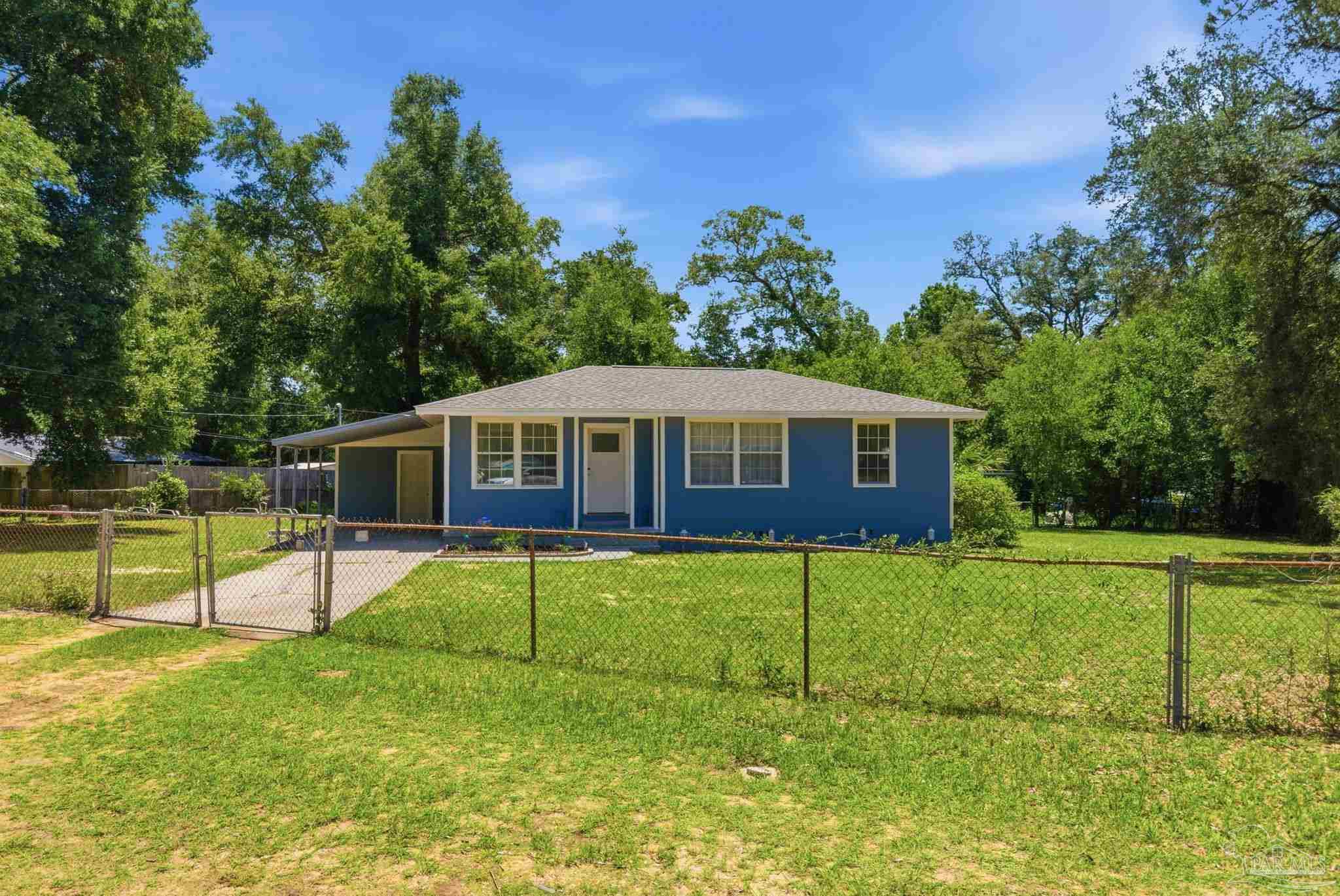 525 Pelham Road Pensacola, FL 32507 - Photo 4 of 36