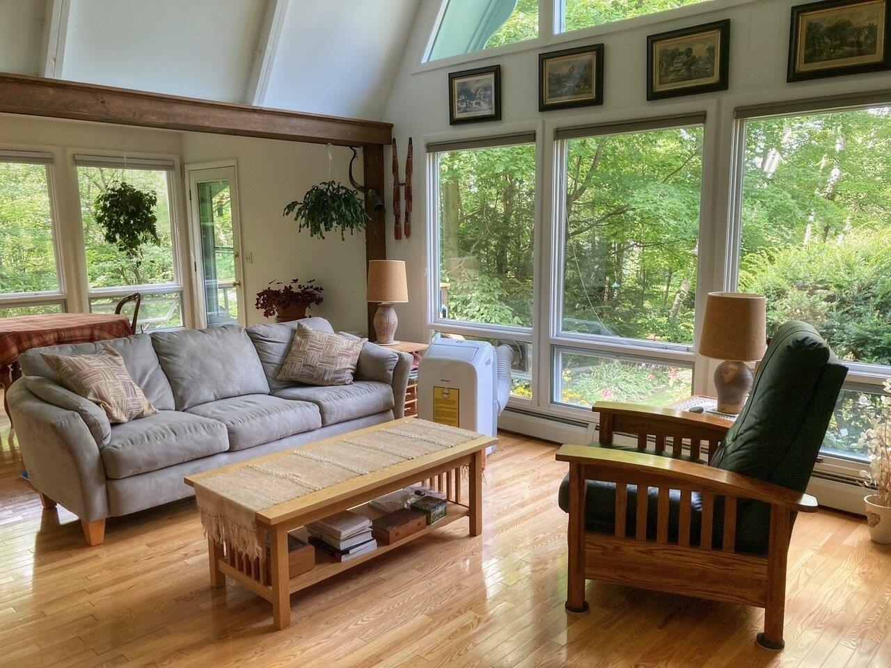 281 Woodbine Road Shelburne, VT 05482 - Photo 5 of 38 Gallery Image 5
