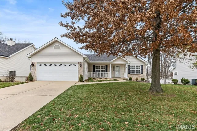 $434,900 | 215 Highland Meadows Drive, Wentzville, MO 63385