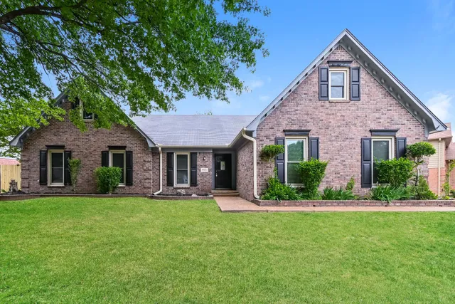 $2,180 | 4415 Richmond Circle South, Memphis, TN 38125