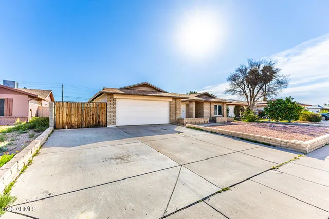 $385,000 | 10207 North 51st Drive, Glendale, AZ 85302