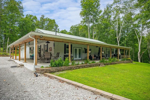 $1,225,000 | 137 ALLENS Way, Crossville, TN 38572