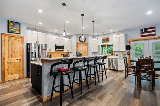 $1,225,000 | 137 ALLENS Way, Crossville, TN 38572