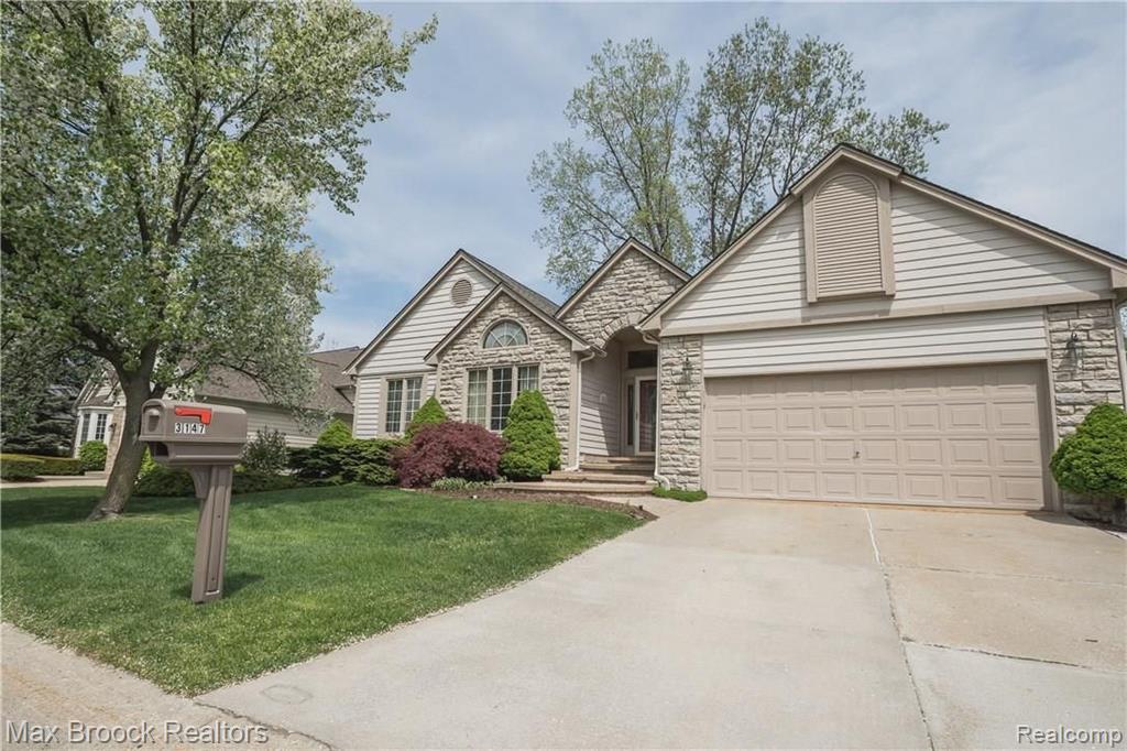3147 Fairgrove Terrace, Unit 7 Rochester Hills, MI 48309 - Photo 1 of 52