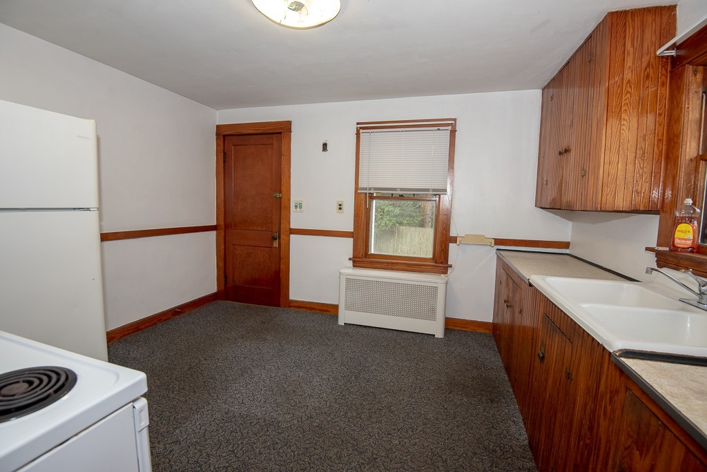 33 Gleason Road Shrewsbury, MA 01545 - Photo 9 of 25 Gallery Image 9