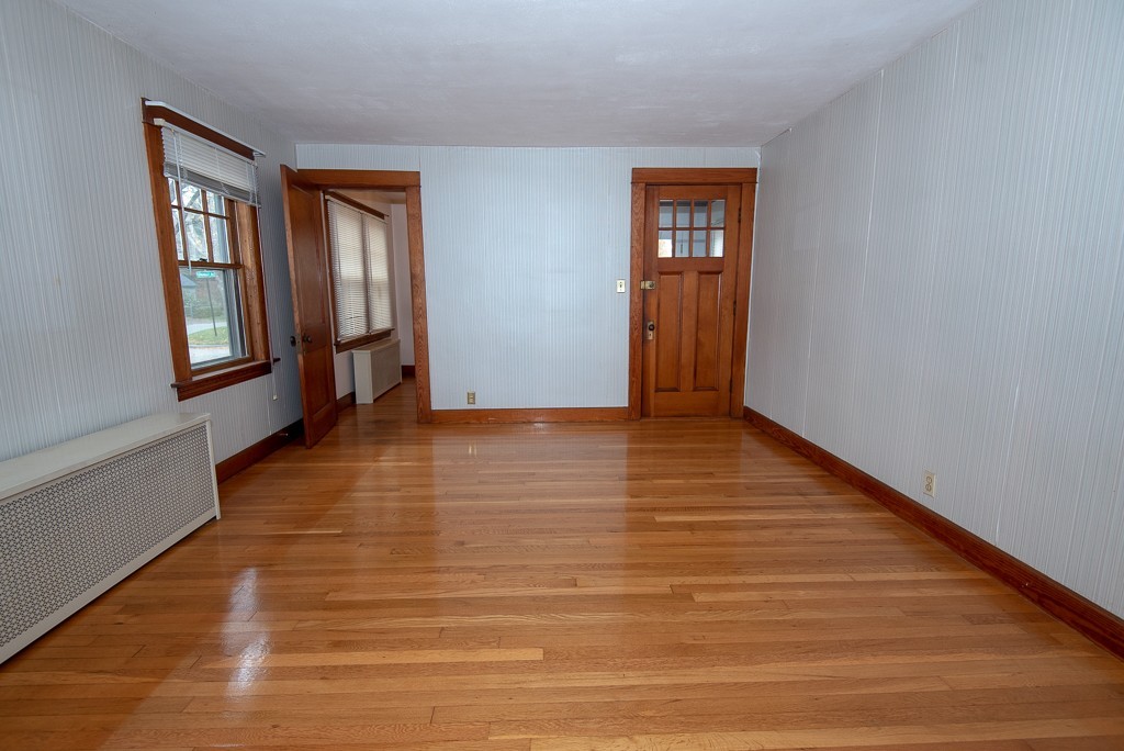 33 Gleason Road Shrewsbury, MA 01545 - Photo 10 of 25 Gallery Image 10