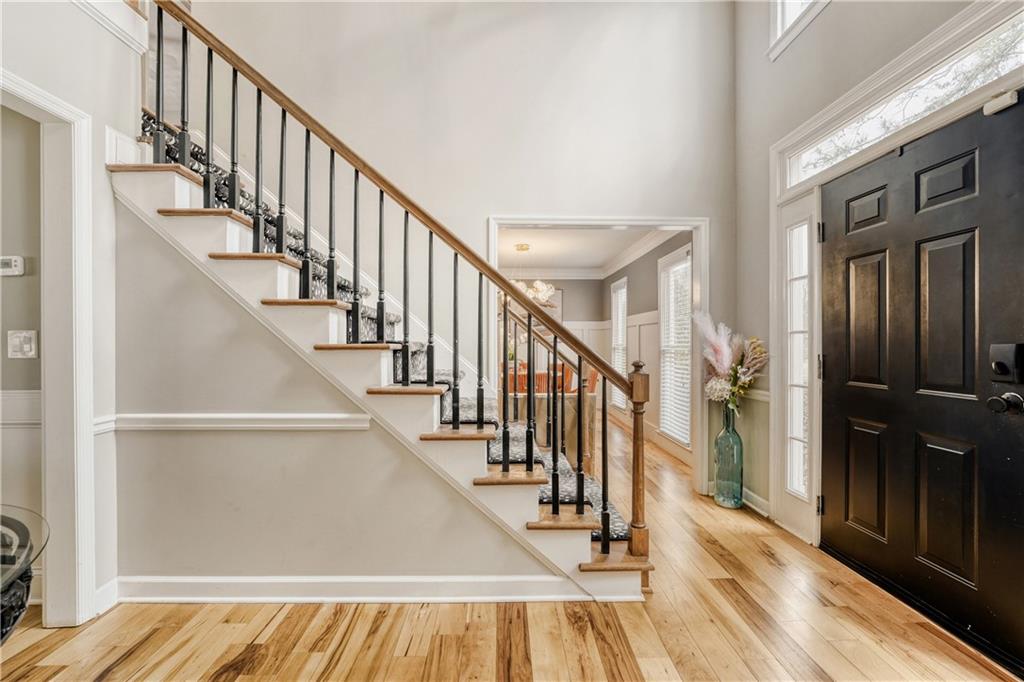 9005 Ridgestone Court Roswell, GA 30076 - Photo 4 of 27