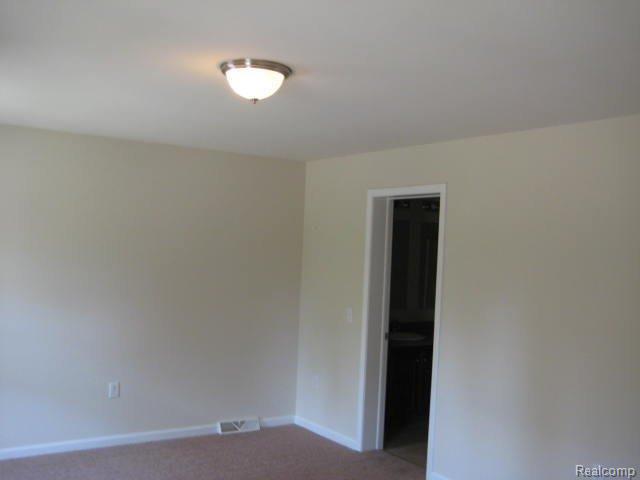 19315 Elwell Road Belleville, MI 48111 - Photo 17 of 21 master1.JPG