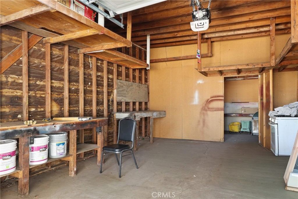 15323 Paramount Boulevard Paramount, CA 90723 - Photo 38 of 72 15329 Paramount Blvd: Home / Garage