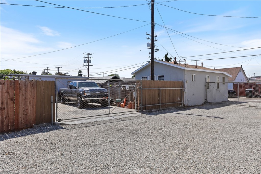15323 Paramount Boulevard Paramount, CA 90723 - Photo 63 of 72 a view of a house