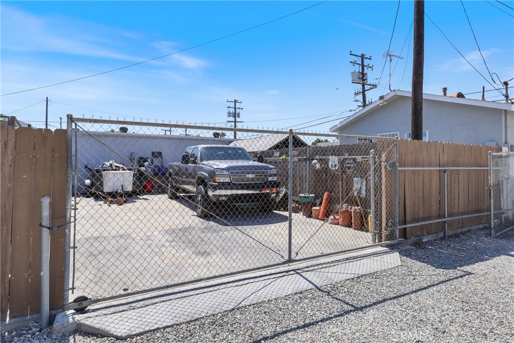 15323 Paramount Boulevard Paramount, CA 90723 - Photo 64 of 72 Additional storage area